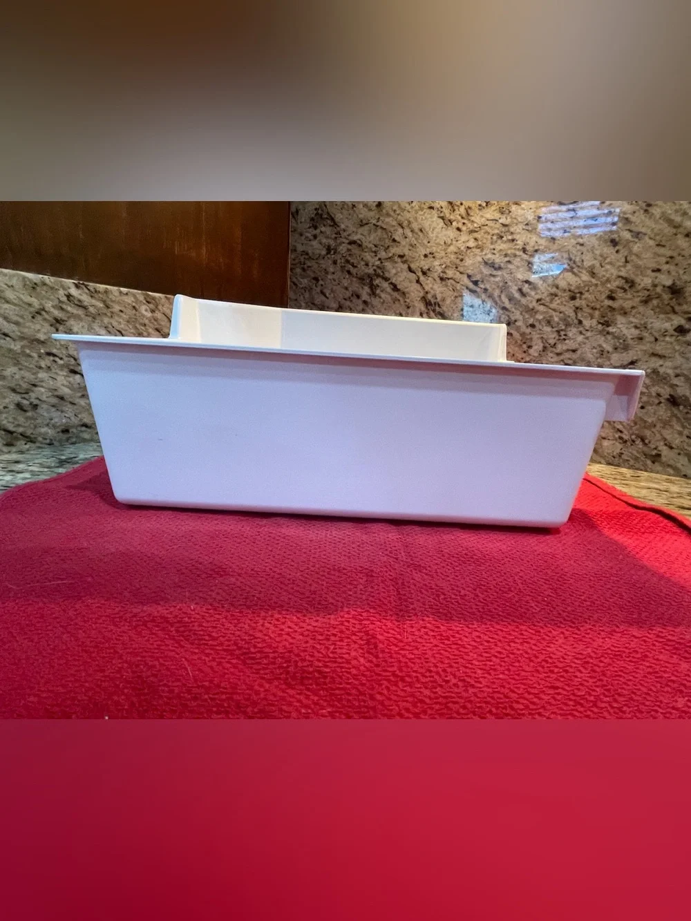 Refrigerator Whirlpool/Kenmore White Plastic ice Bin OEM part 2166261.